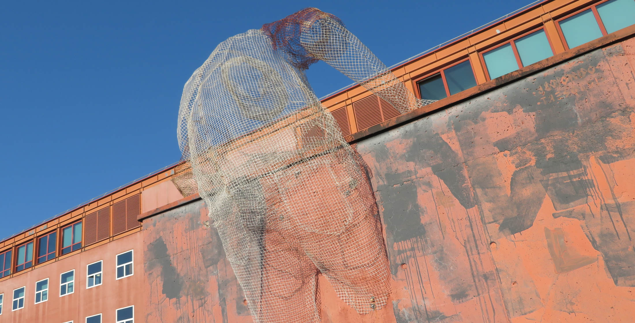 borondo&tresoldi-chained-004