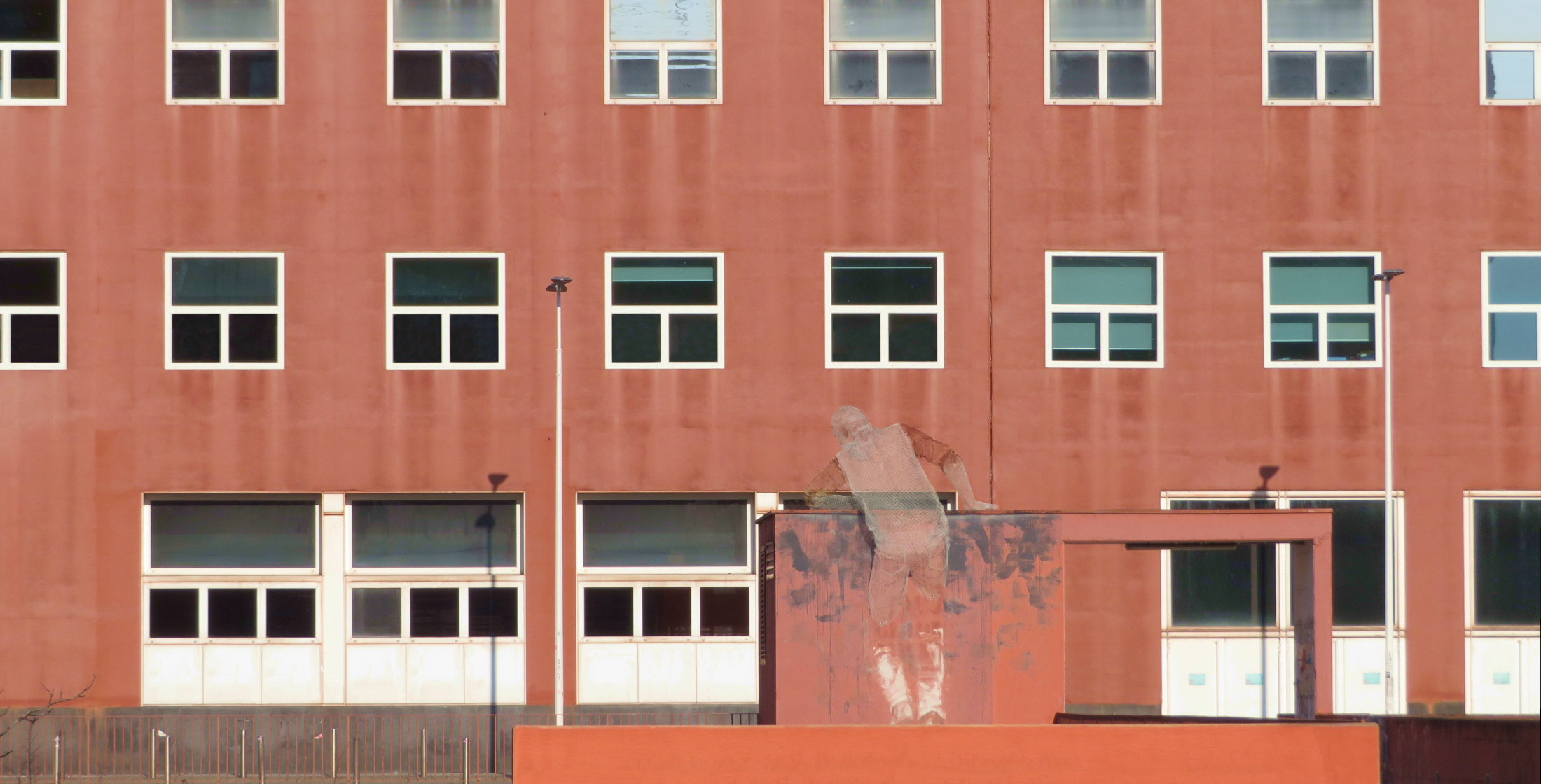 borondo&tresoldi-chained-005