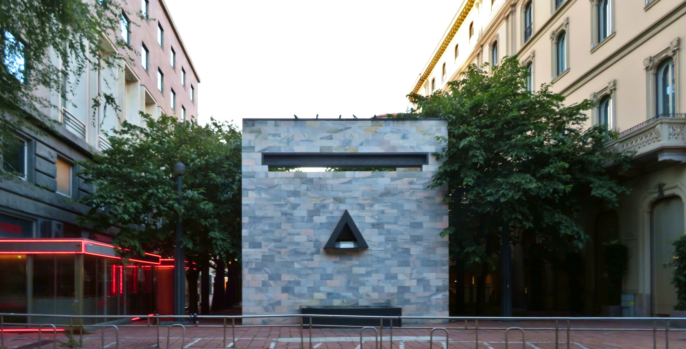 aldo-rossi-monumento-a-sandro-pertini-003
