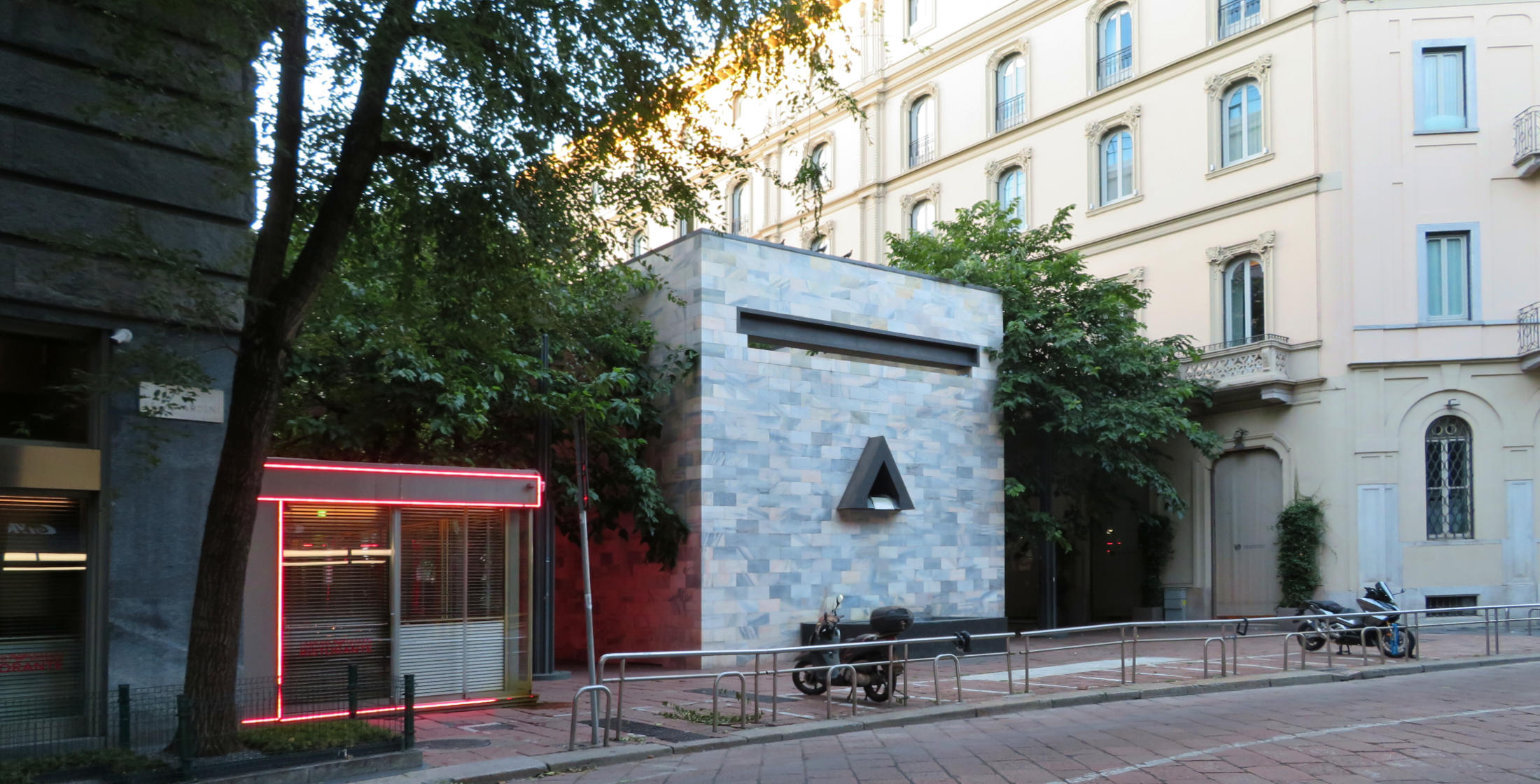 aldo-rossi-monumento-a-sandro-pertini-007