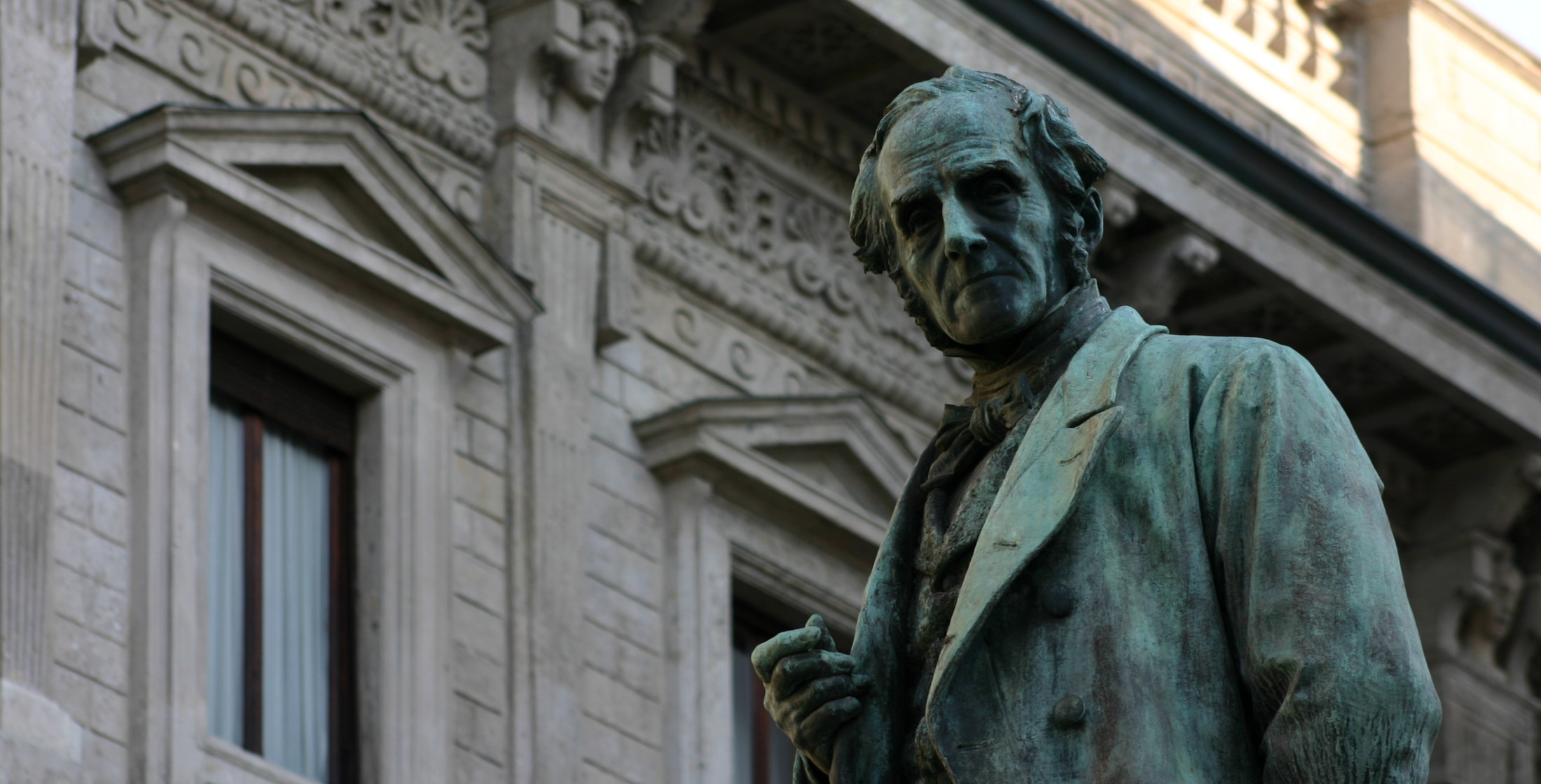 francesco-barzaghi-monumento-ad-alessandro-manzoni-006