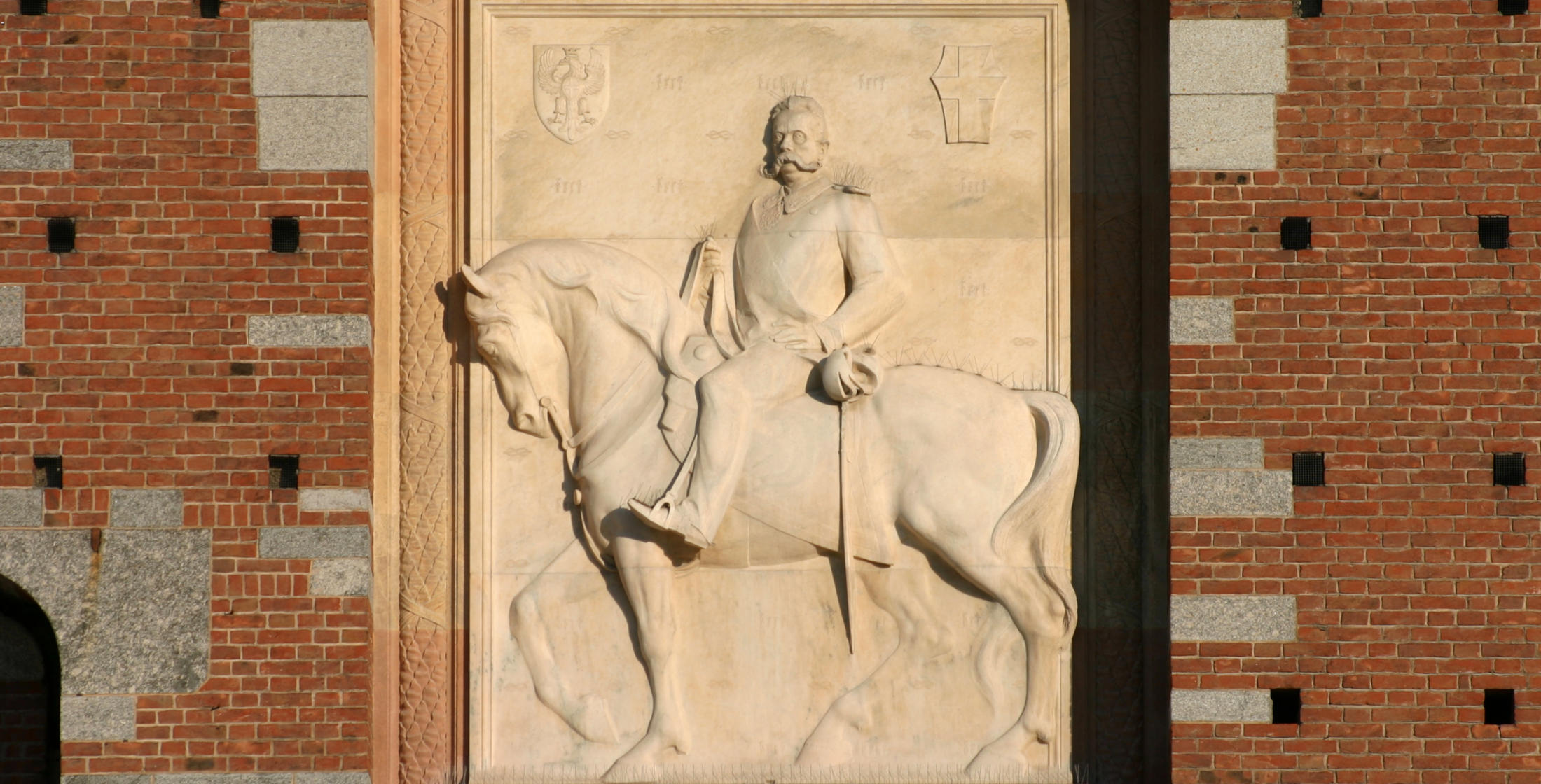 luigi-secchi-bassorilievo-di-umberto-i-002